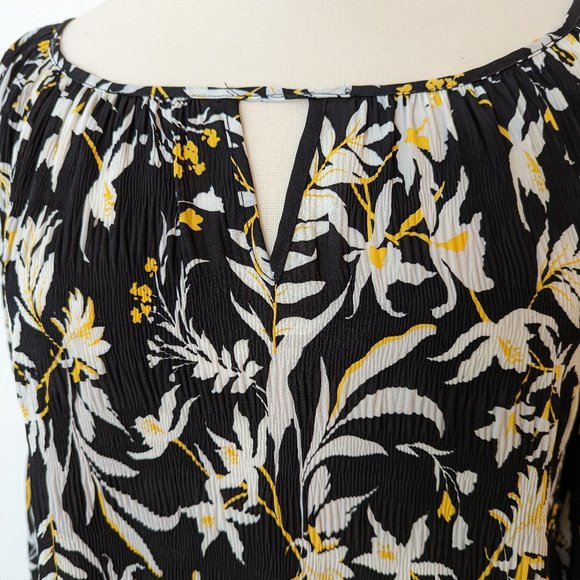 Tunic! Loose Floral Blouse - Picture 4 of 5